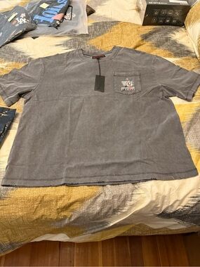 Godspeed Airways Washed Gray Short-Sleeve Pocket Tee with Logo size XL